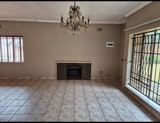 3 BEDROOM HOUSE FOR SALE IN RAVENSKLIP